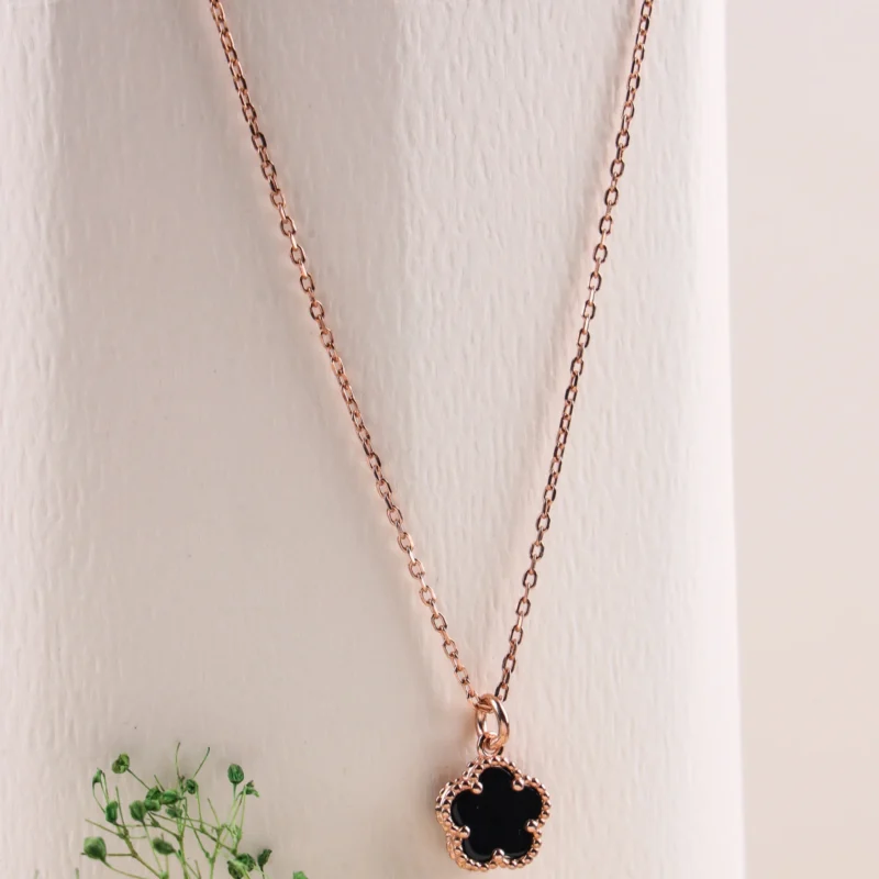 Midnight Clover Necklace (Rose Gold)