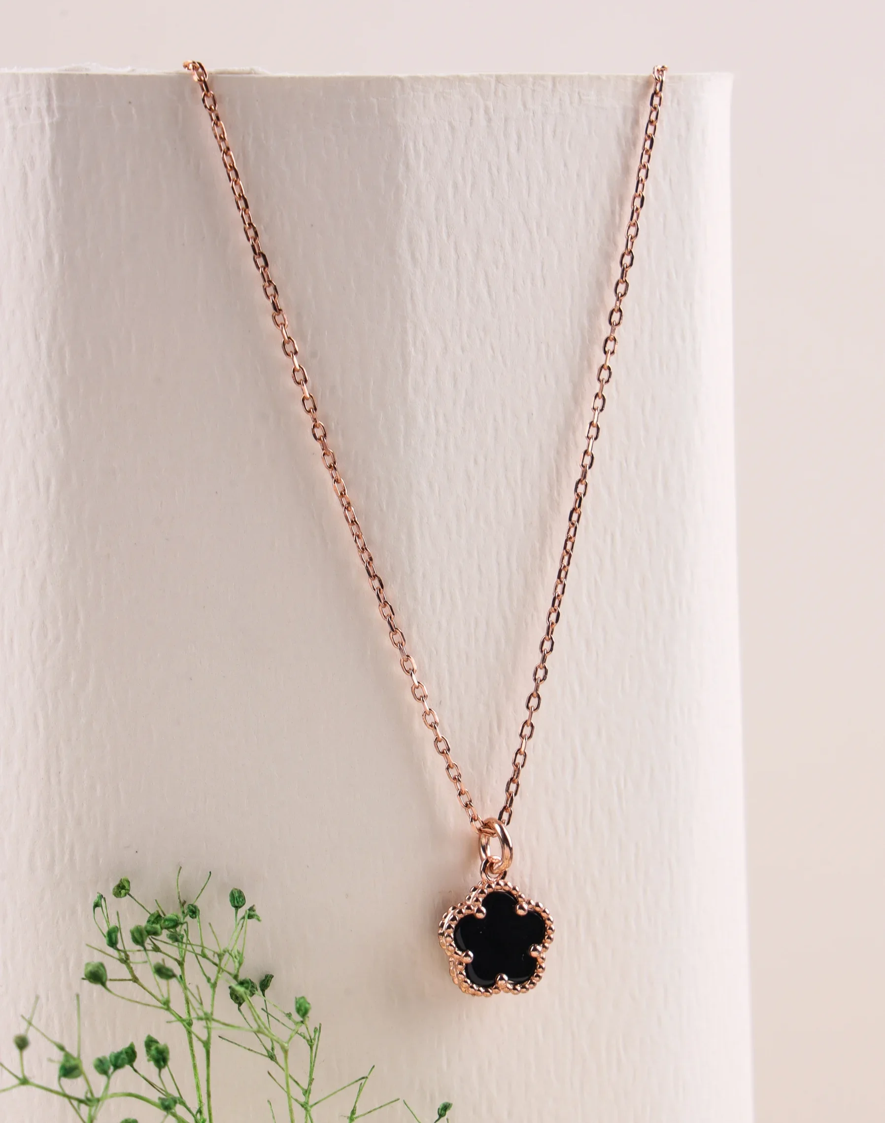 Midnight Clover Necklace (Rose Gold)