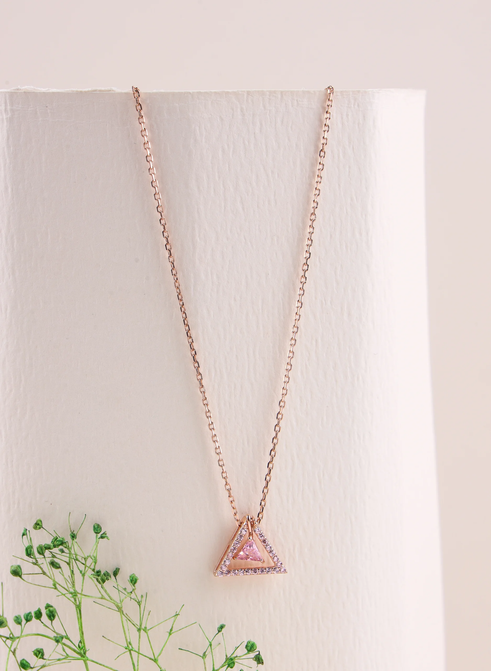 Rose Quartz Triangle Necklace (Rose Gold)
