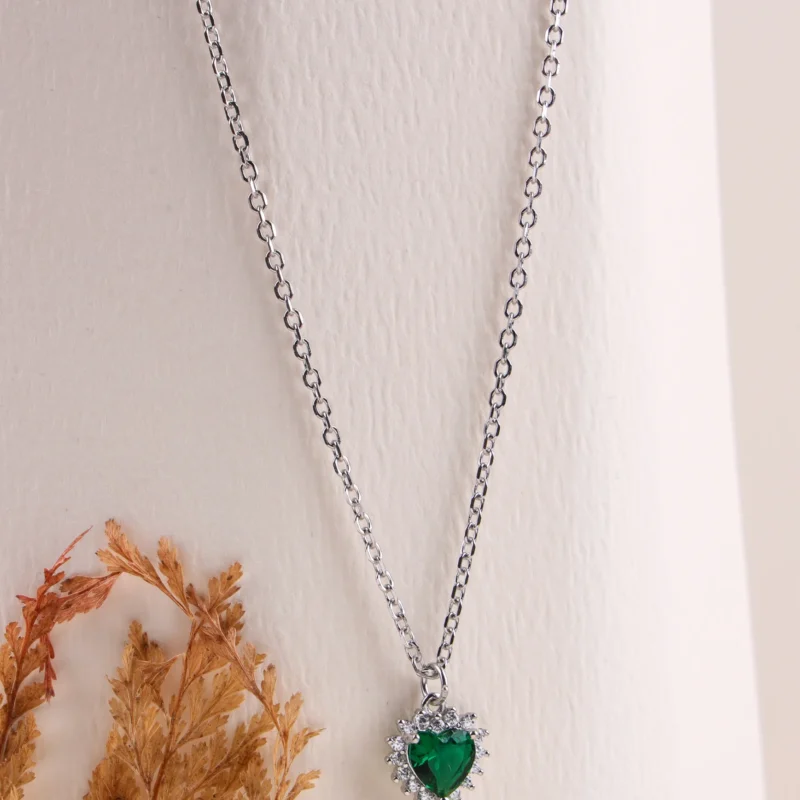 Radiant Heart Necklace (Silver)