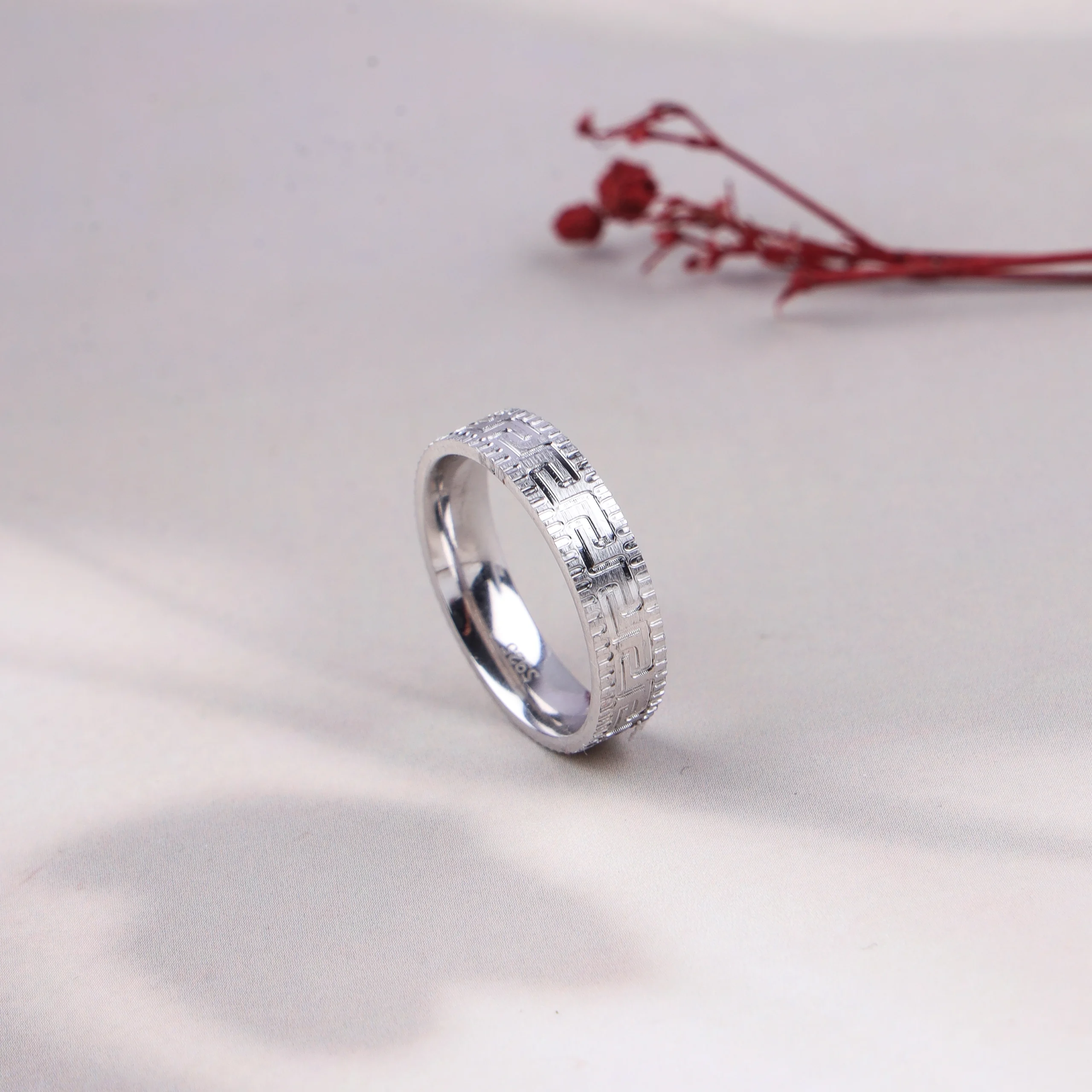 Greek Key Pattern Band Ring