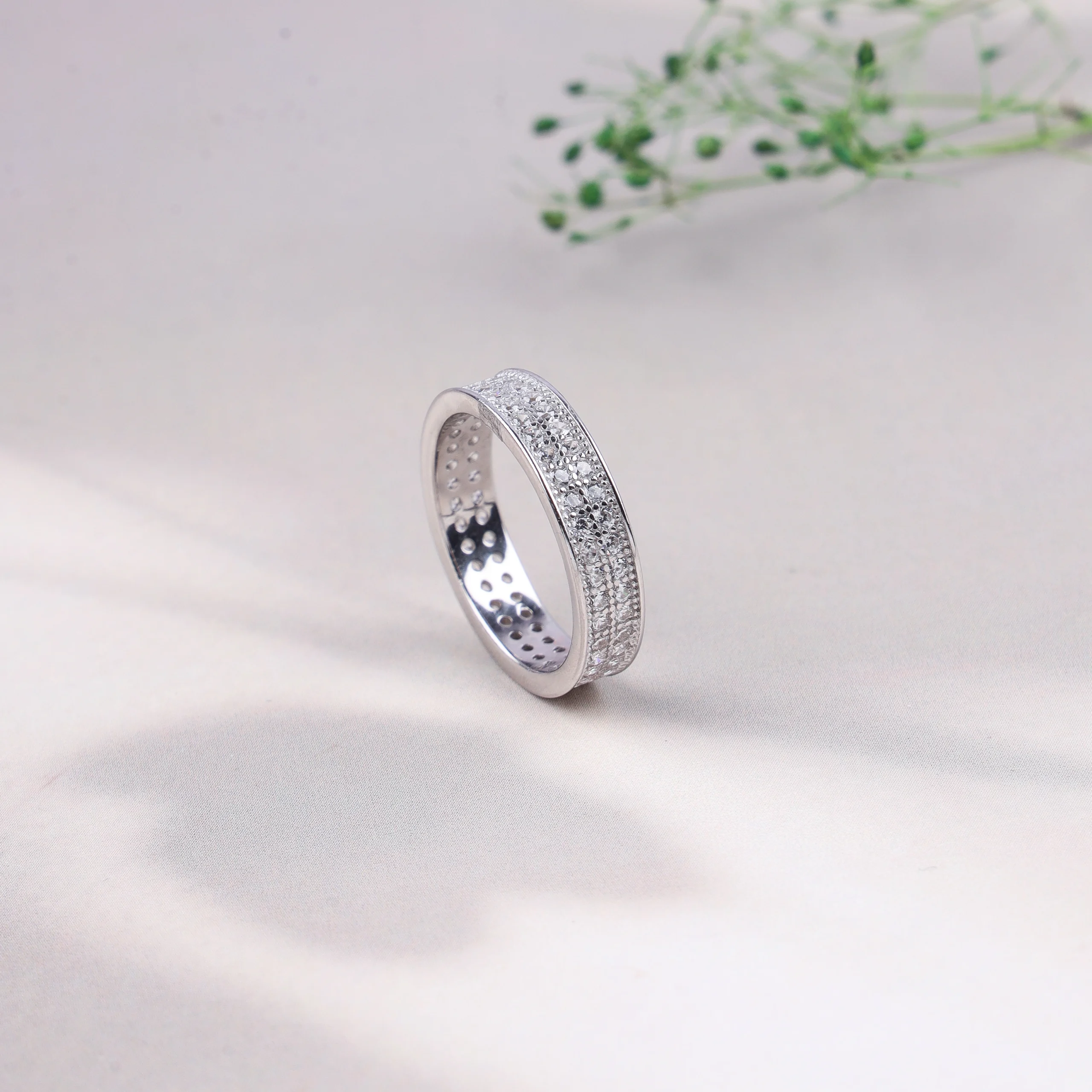 The Starlight Pave Band