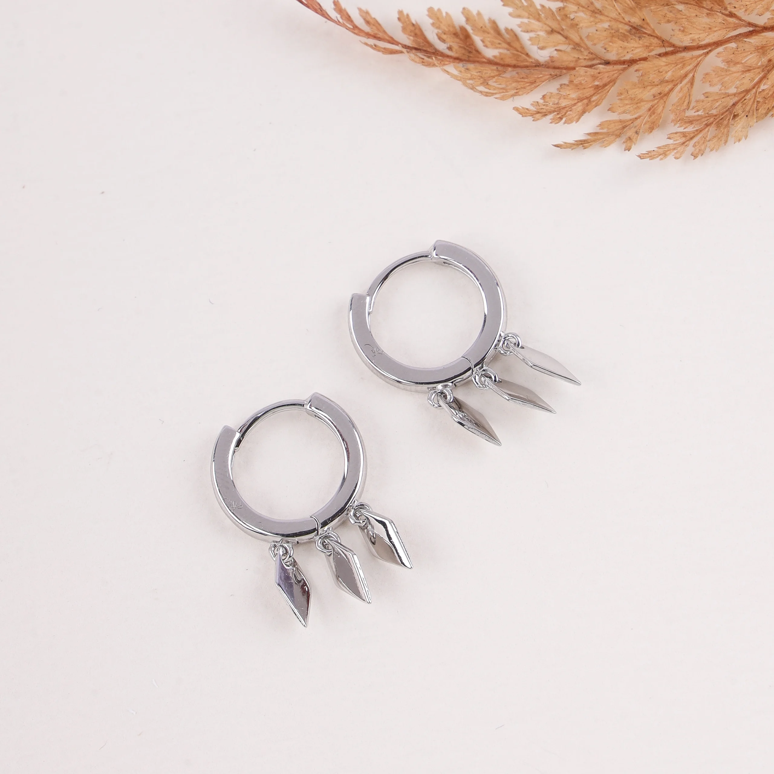 Sleek Kite Charms (Silver) - Image 2