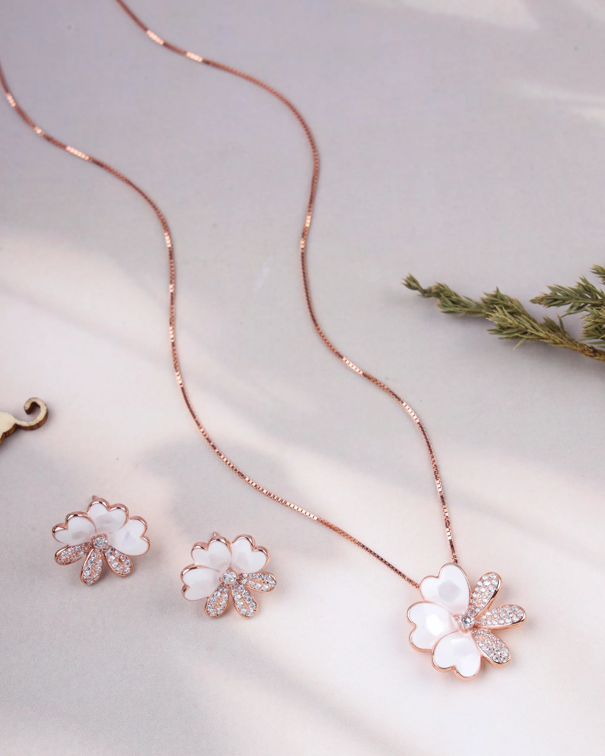 Mother Of Pearl Bloom Set (Rose Gold)
