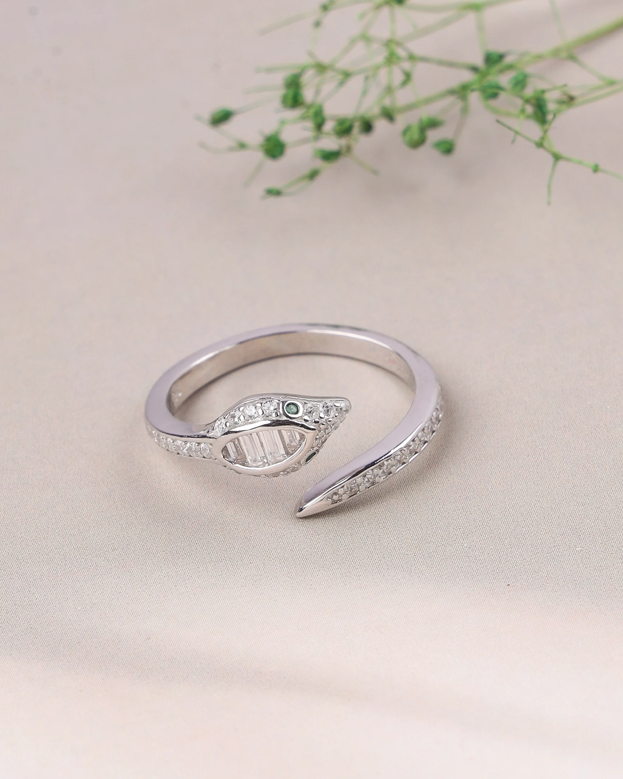 Serpent's Embrace Rhodium Ring (Silver)