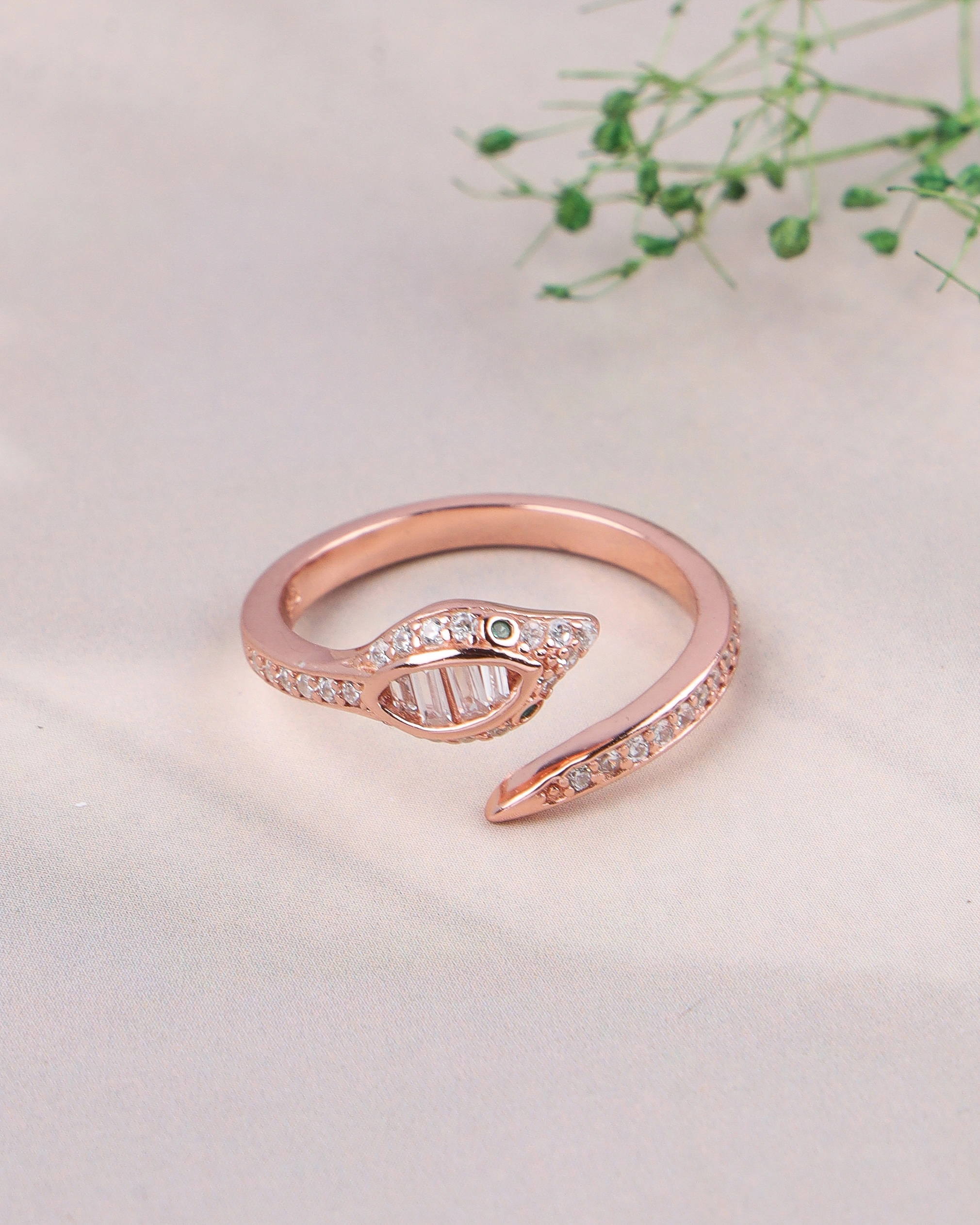 Serpent's Embrace Rosegold Ring