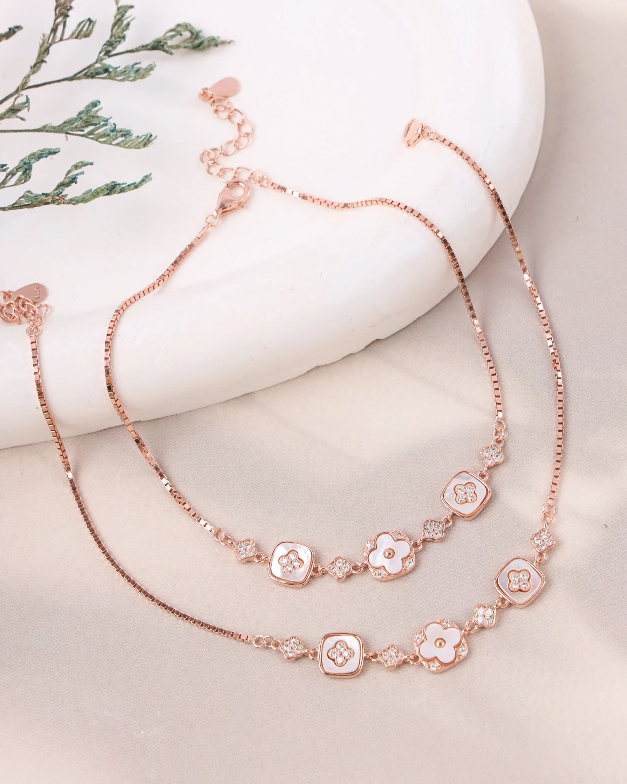 Clover and Cube Rosegold Anklet