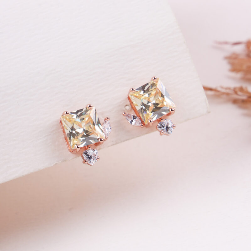 The Champagne Sparkle Studs